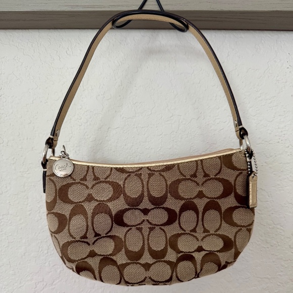 Coach Shoulder Bag Purse C Logo Signature Canvas Y2K - Picture 1 of 9